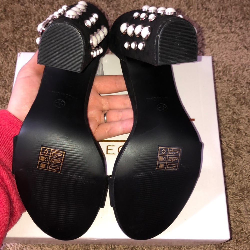 Pearl embellished block heel - Picture 4 of 4